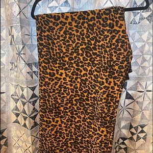 Tiger print pants with stretch size 4x